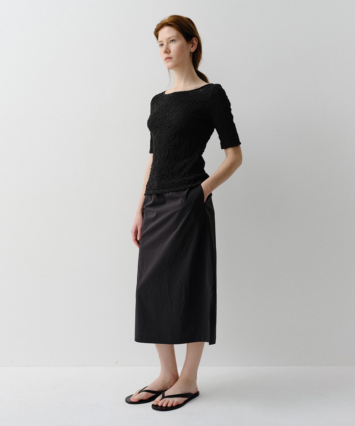 이아(EAAH) ODE SKIRT (BLACK)