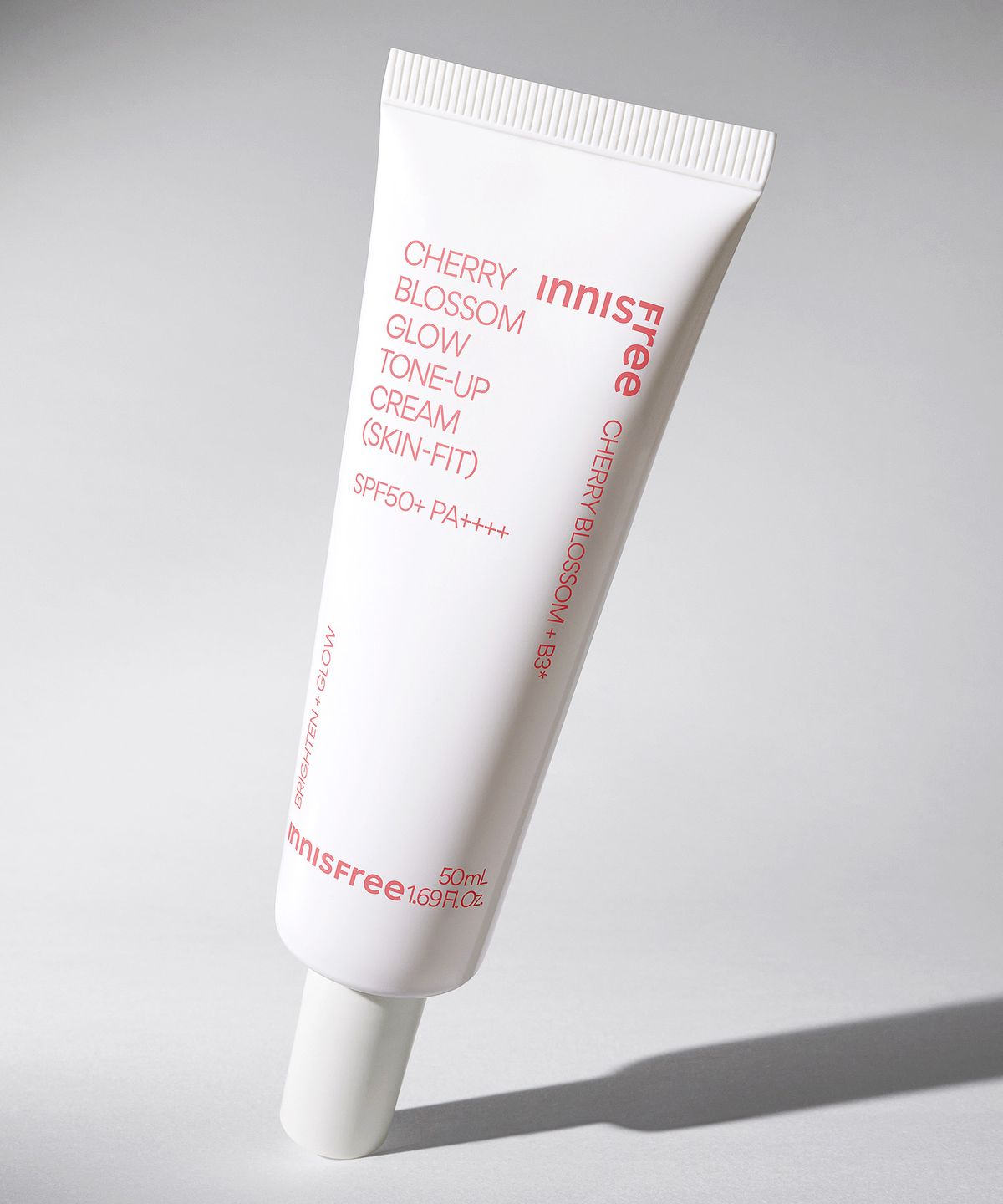 이니스프리(INNISFREE) 왕벚꽃 글로우 스킨핏 톤업 크림  SPF50+ PA4+ 50mL