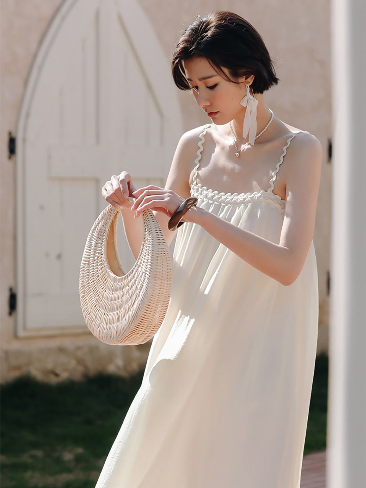 랭썬(LANGSON) LS_Holiday wave sling sleeveless dress