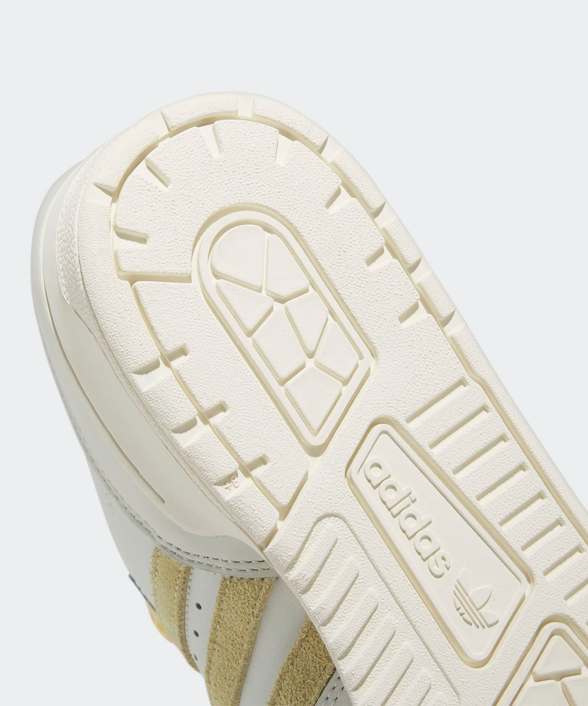 아디다스(ADIDAS) 라이벌리 로우 - 화이트 / IE4299
