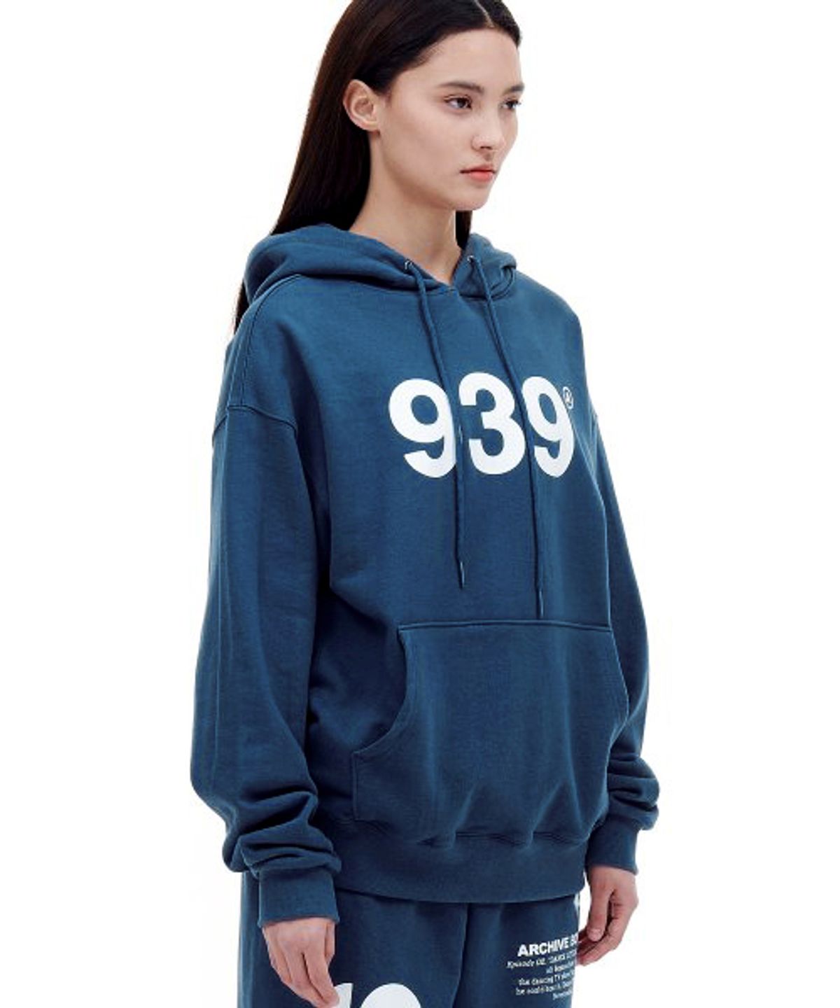 아카이브 볼드(ARCHIVE BOLD) 939 LOGO HOOD (PEACOCK BLUE)