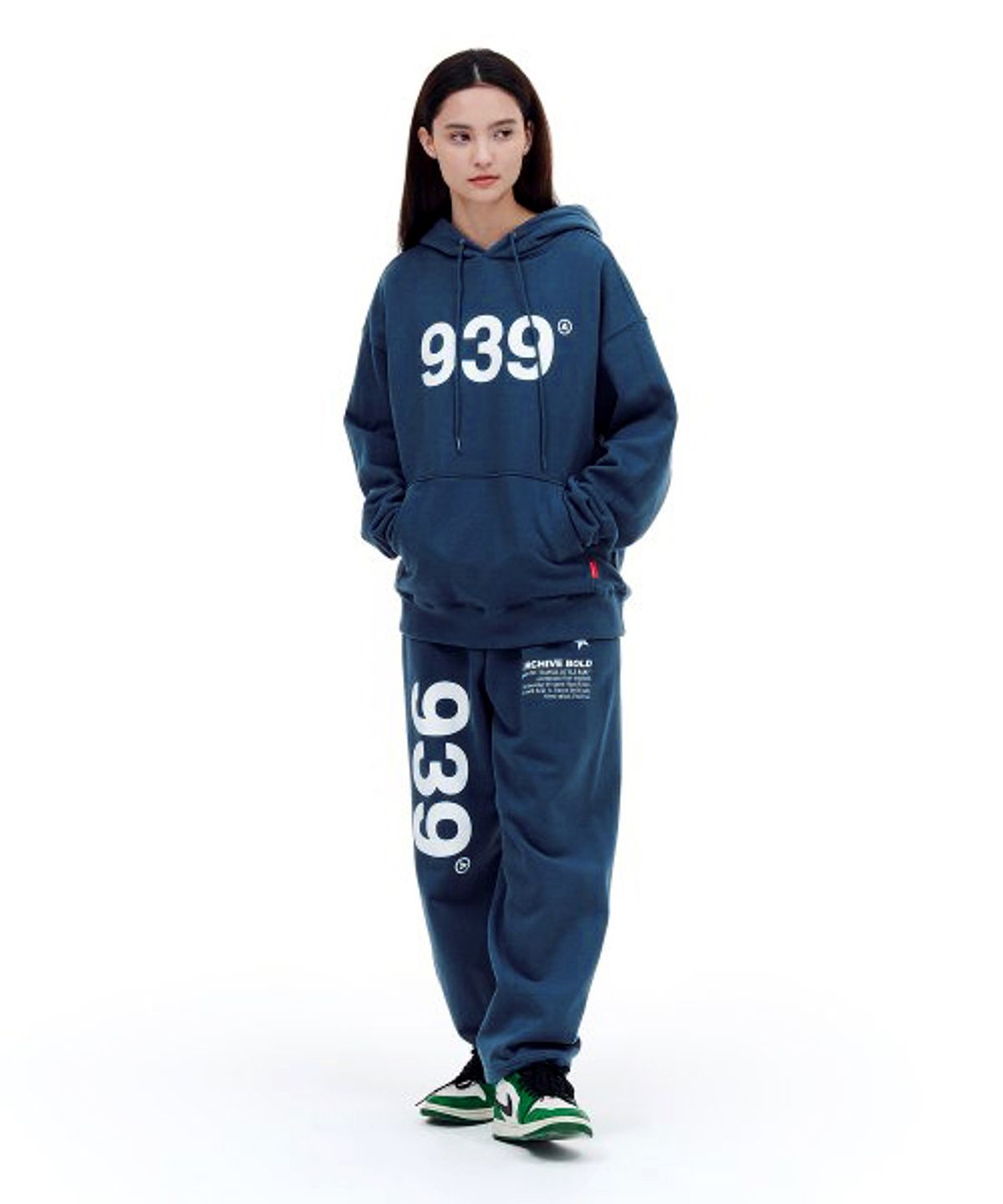 아카이브 볼드(ARCHIVE BOLD) 939 LOGO HOOD (PEACOCK BLUE)