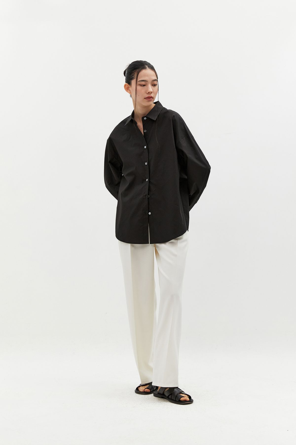 블랑드누아(BLANC de NOIRS) 투턱 세미와이드 울 슬랙스 (아이보리)