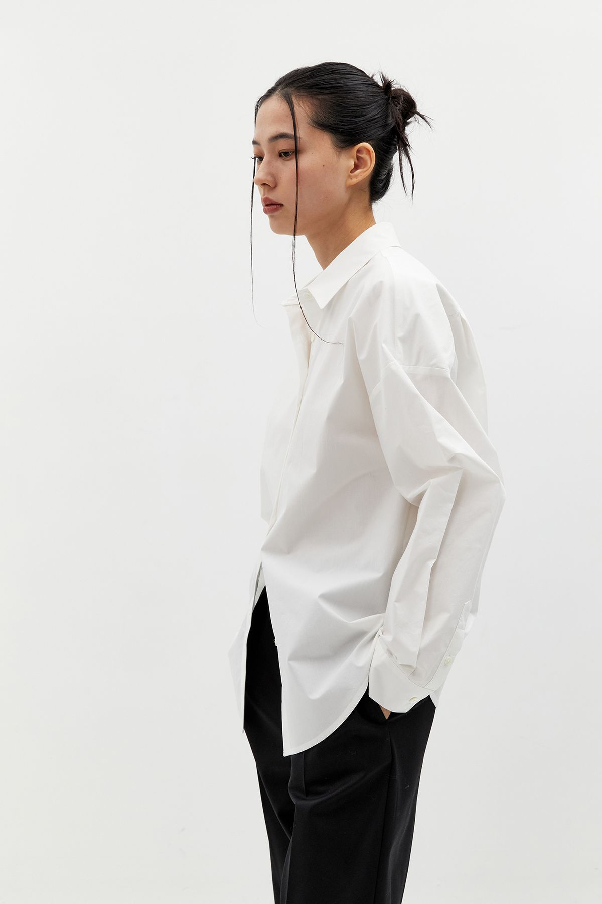 블랑드누아(BLANC de NOIRS) 오버핏 코튼 셔츠 (화이트)