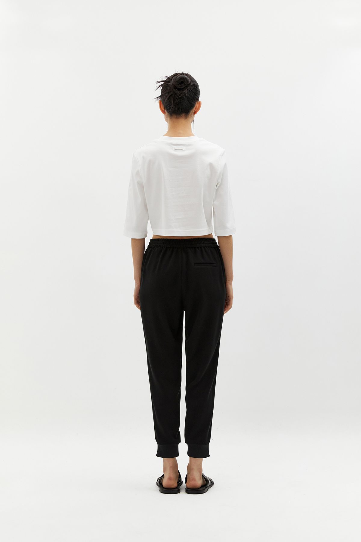 블랑드누아(BLANC de NOIRS) 밀파 밴딩 조거 팬츠 (블랙)