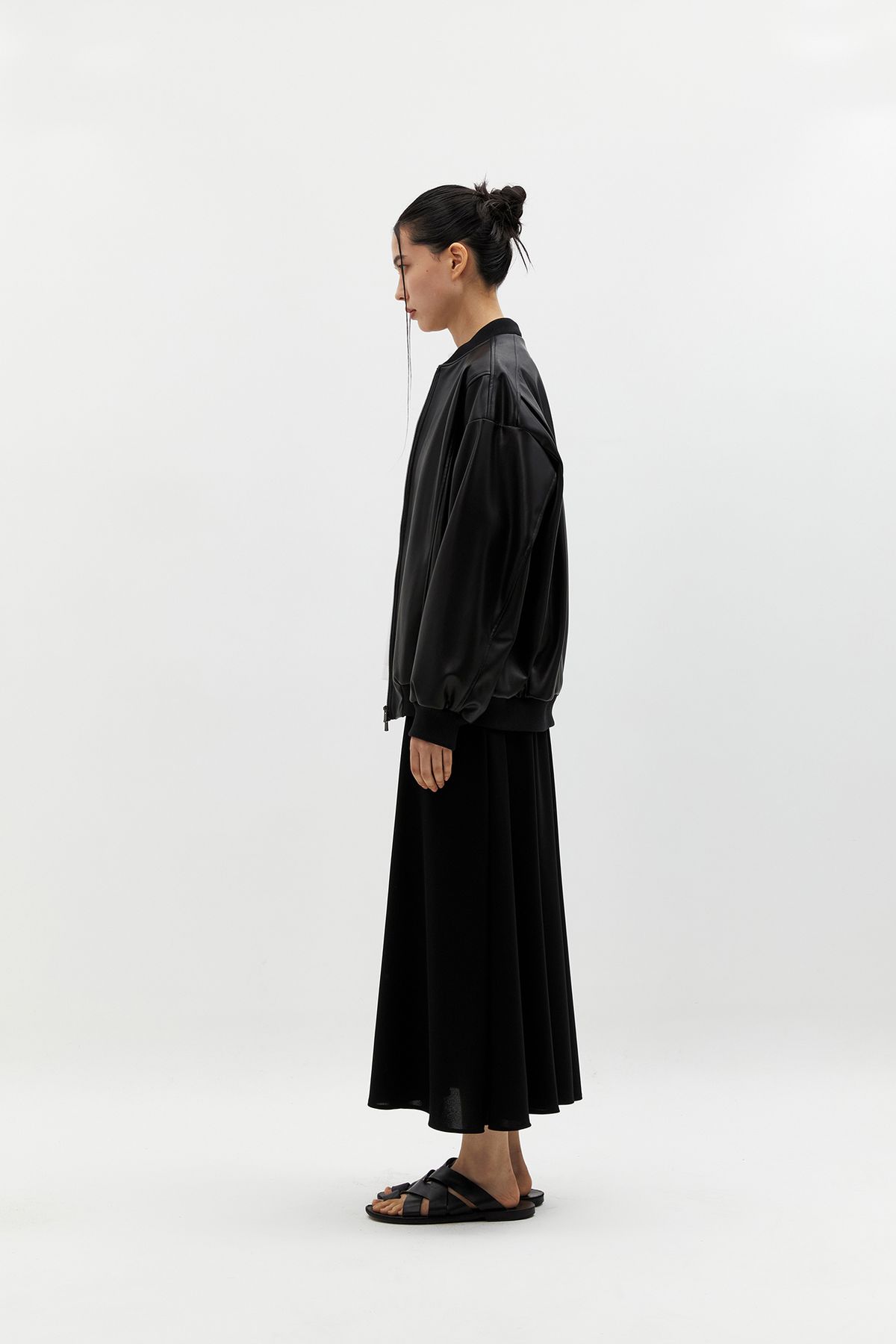 블랑드누아(BLANC de NOIRS) 투웨이 오버핏 비건 레더 자켓 (블랙)
