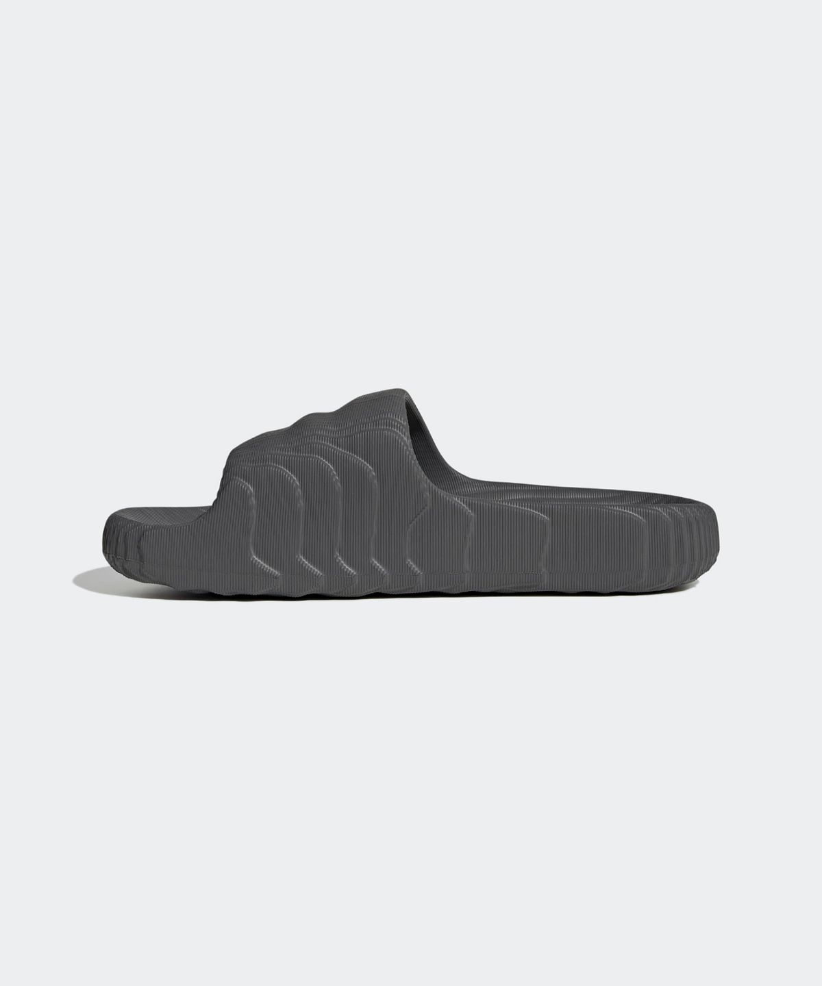 아디다스(ADIDAS) 아딜렛 22 - 다크그레이 / HP6522