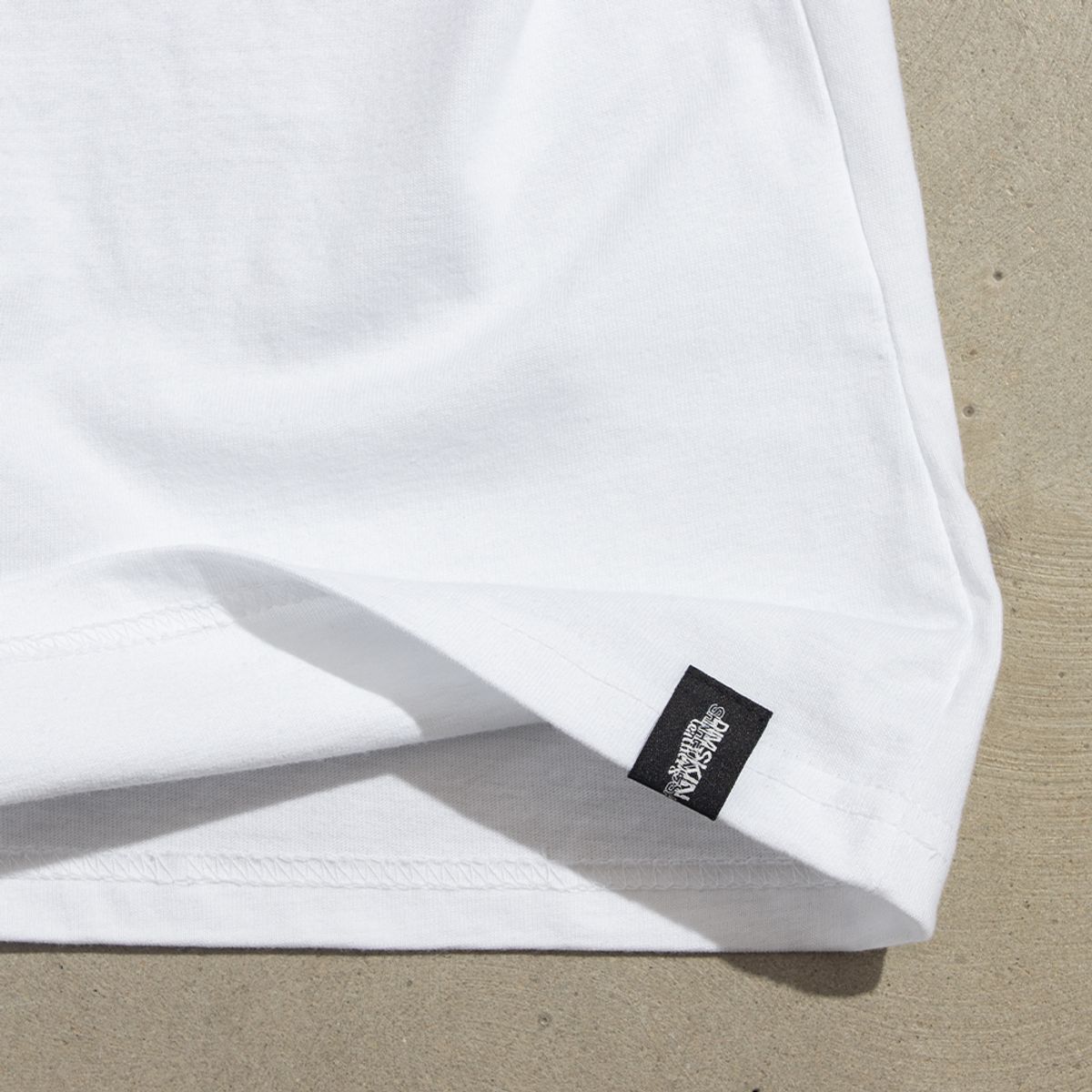 딤스킨(DIMSKIN) E AWARD TSHIRT
