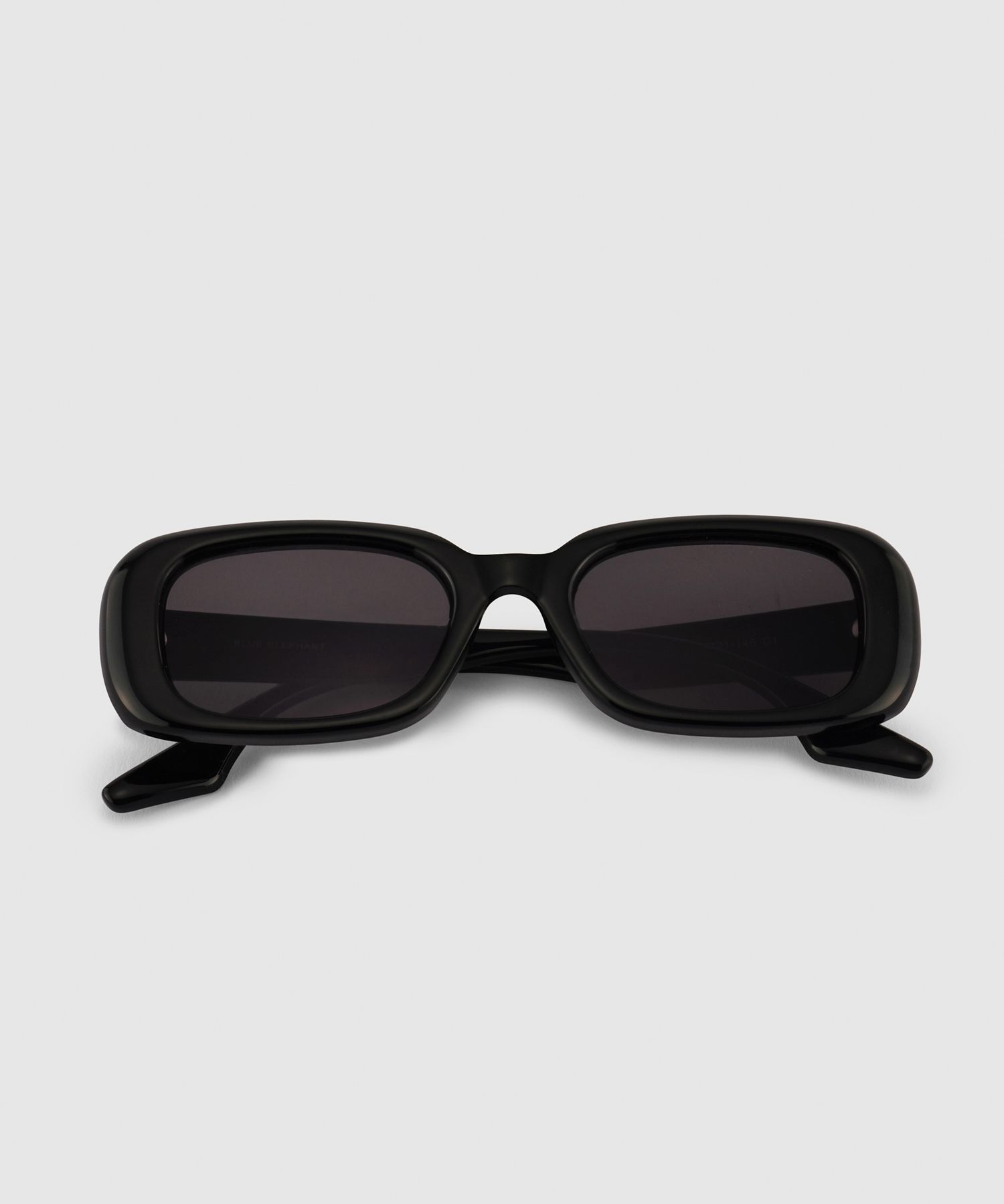 MUSINSA | BLUE ELEPHANT VISION black