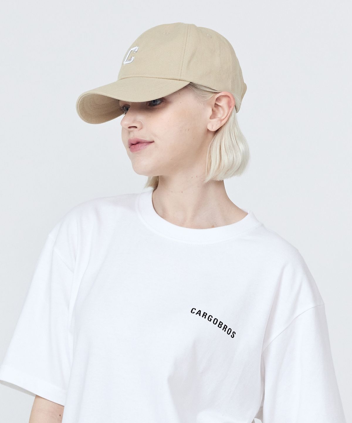 카고브로스 포 우먼(CARGOBROS FOR WOMAN) 시그니처 로고 볼캡 (베이지)