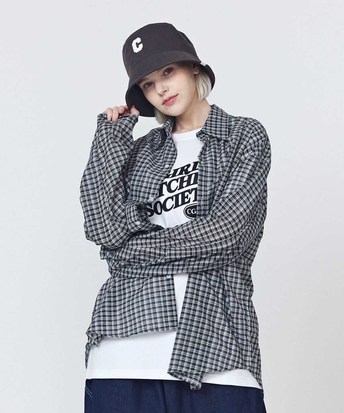 카고브로스 포 우먼(CARGOBROS FOR WOMAN) 시어서커 오버핏 체크셔츠 (블랙)