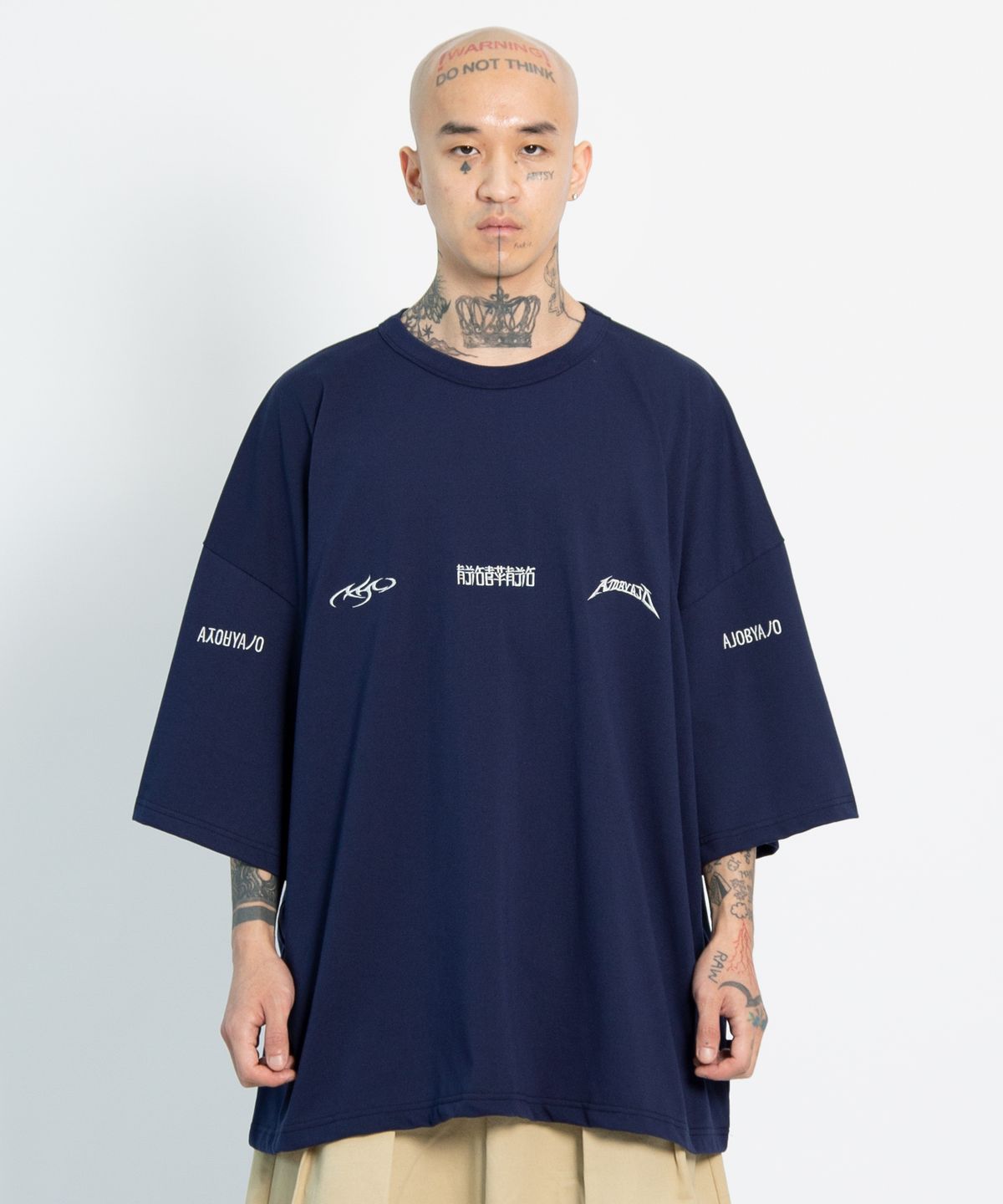 아조바이아조(AJOBYAJO) Total Logo T-Shirt [NAVY]