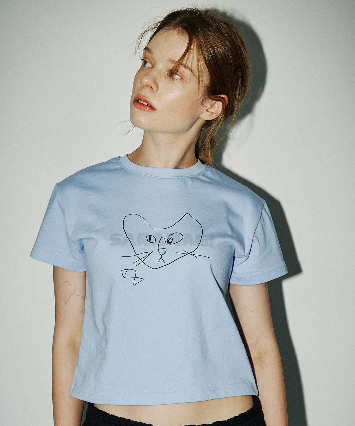 사라나기(SARANAGI) SE01-CROP DOODLE TSHIRT SKY BLUE