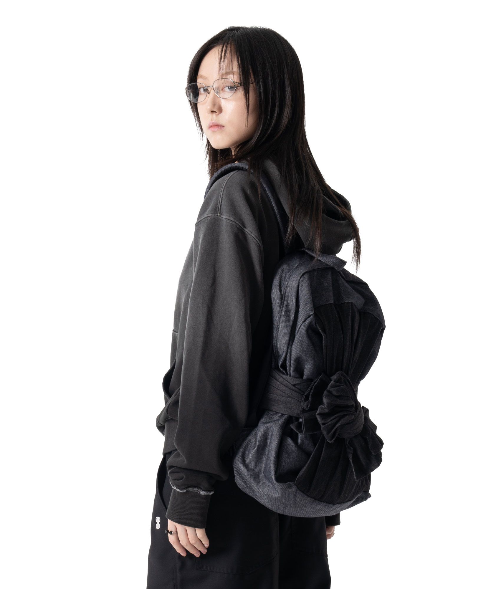 MUSINSA | IUGAMAKARAS Knotted Backpack (Denim-Black)