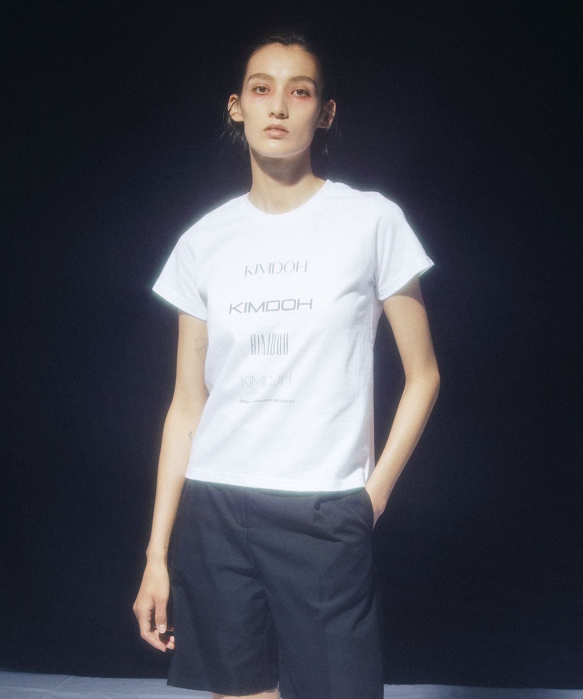 킴도(KIMDOH) CLASSIC LOGO TOP WHITE