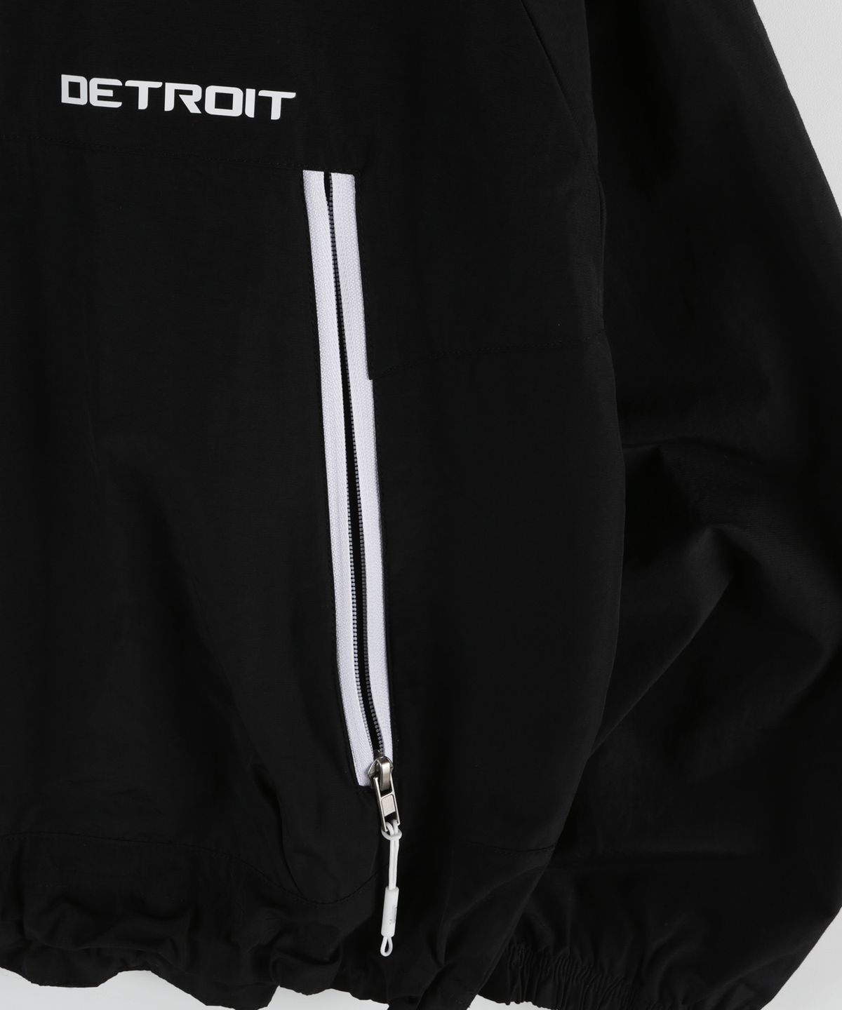 지프(JEEP) Wagoneer Zip-up Anorak (JO0JPU262BK)