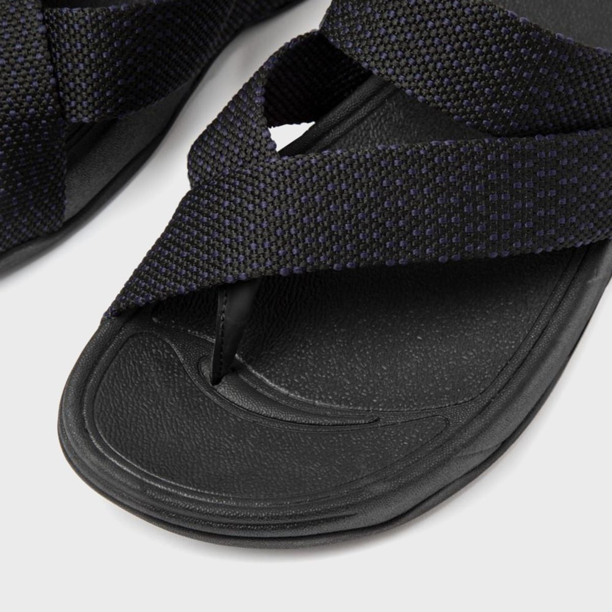 핏플랍(FITFLOP) 남성 슬링 위브 토포스트 쪼리 Black Blue