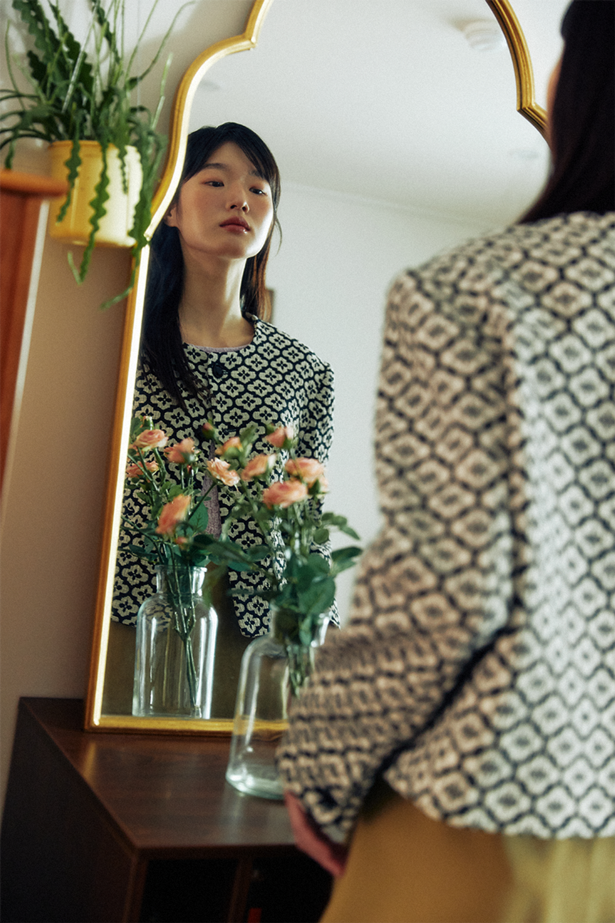 쿠키시(KOOKEESEE) 박시핏 꽃무늬 자카드 자켓