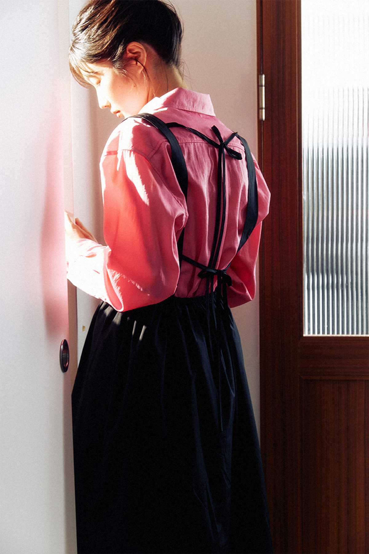 쿠키시(KOOKEESEE) 레이어드 슬리브리스 원피스 (블랙)