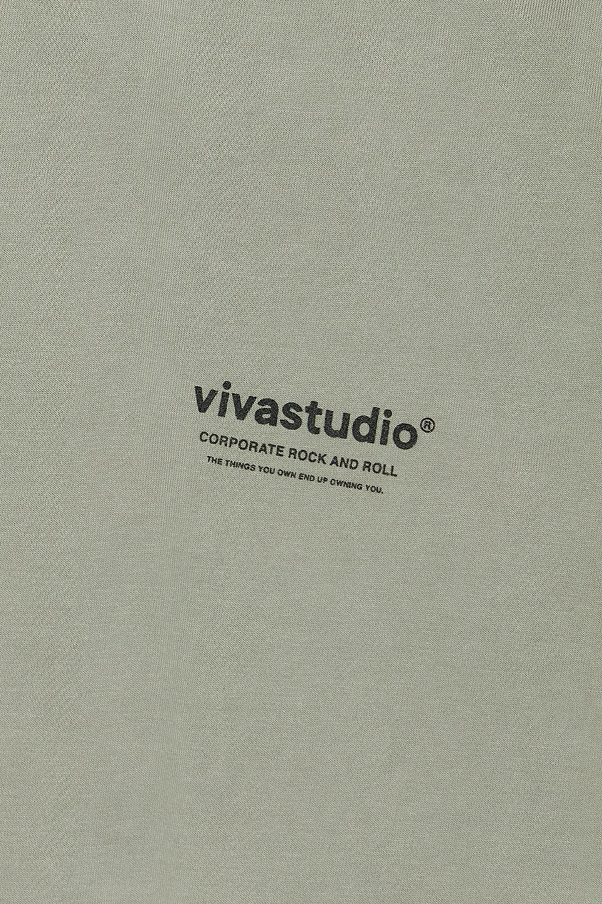 비바스튜디오(VIVASTUDIO) LOCATION SHORT SLEEVE [DYED KHAKI]