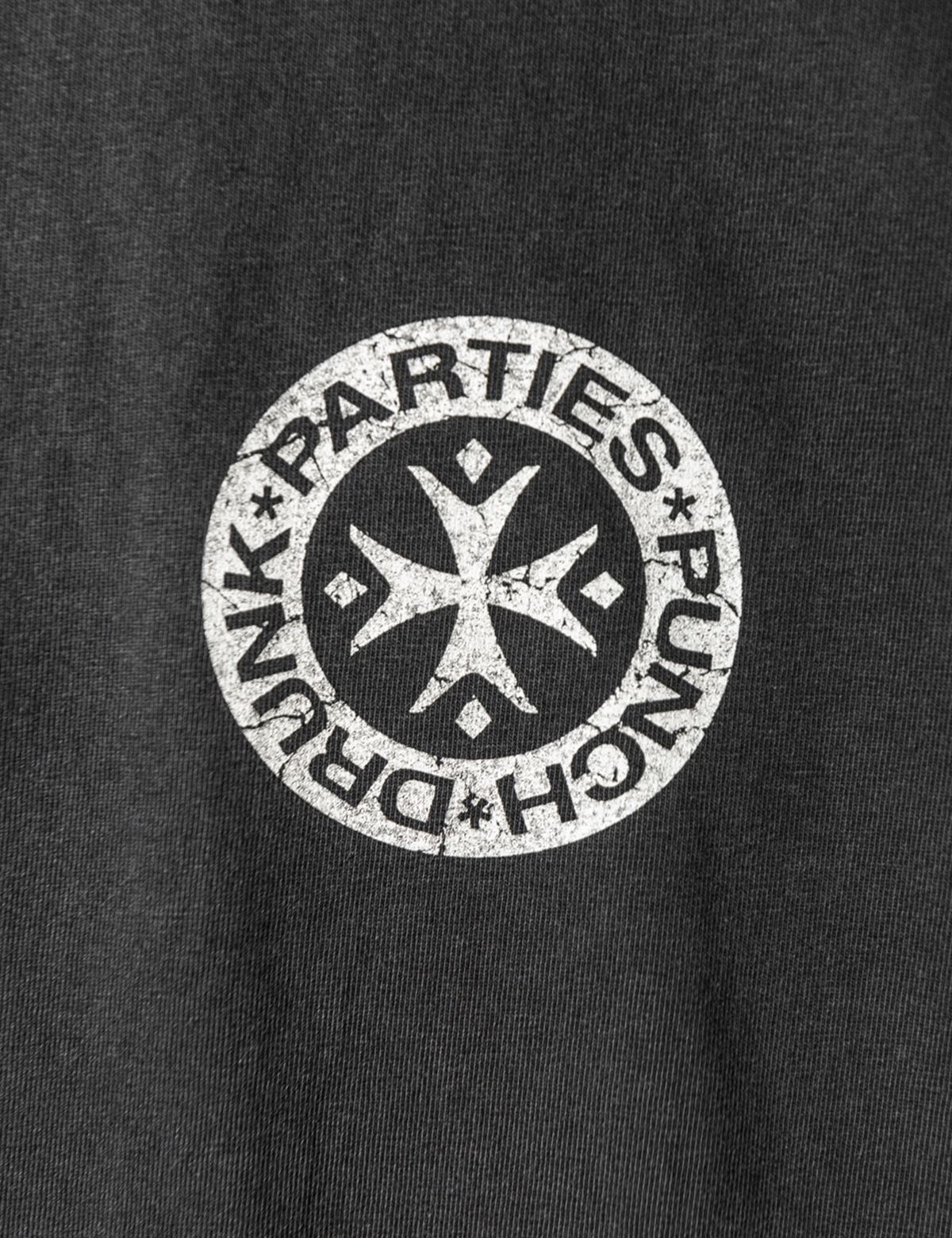 펀치드렁크파티즈(PUNCH DRUNK PARTIES) Hurt Logo Garment Dyed Tee (CHARCOAL)