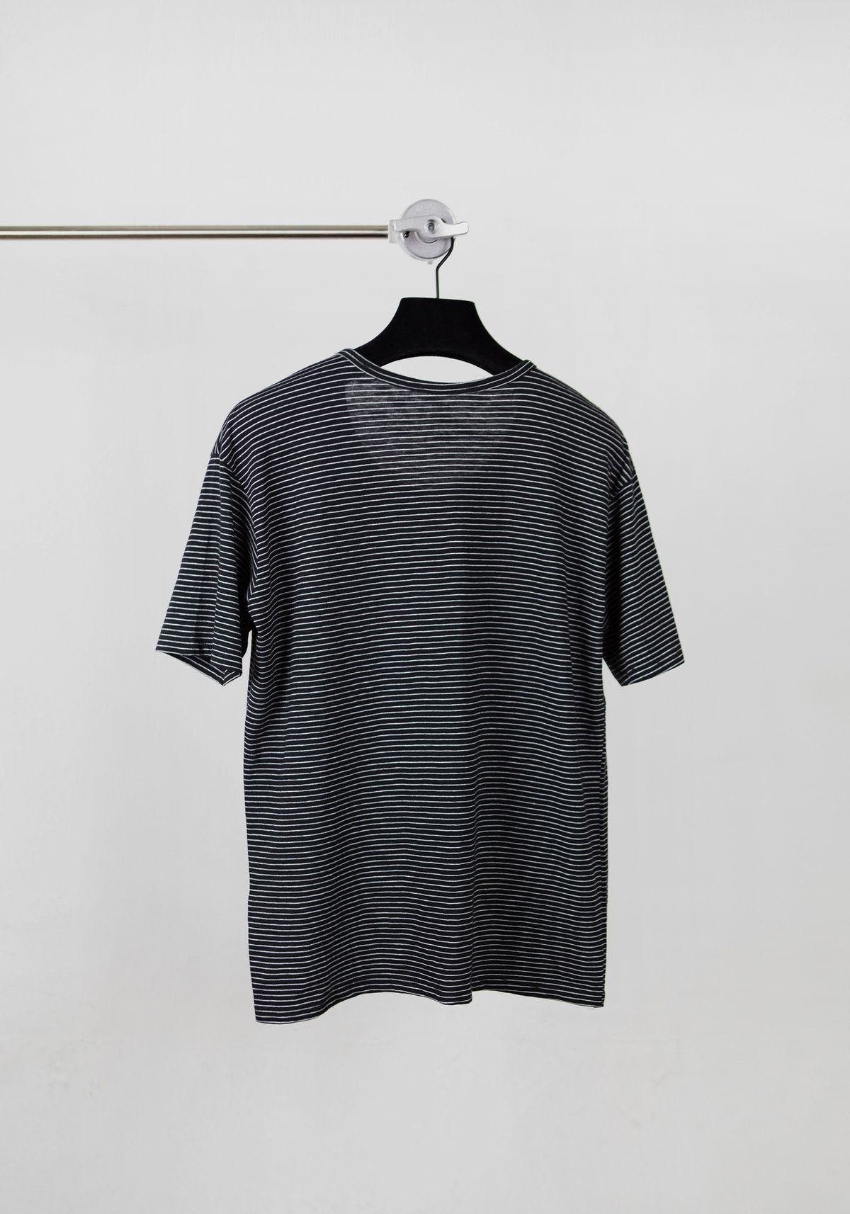 고저(GOZER) UNDER HALF STRIPE T-SHIRT_BLACK