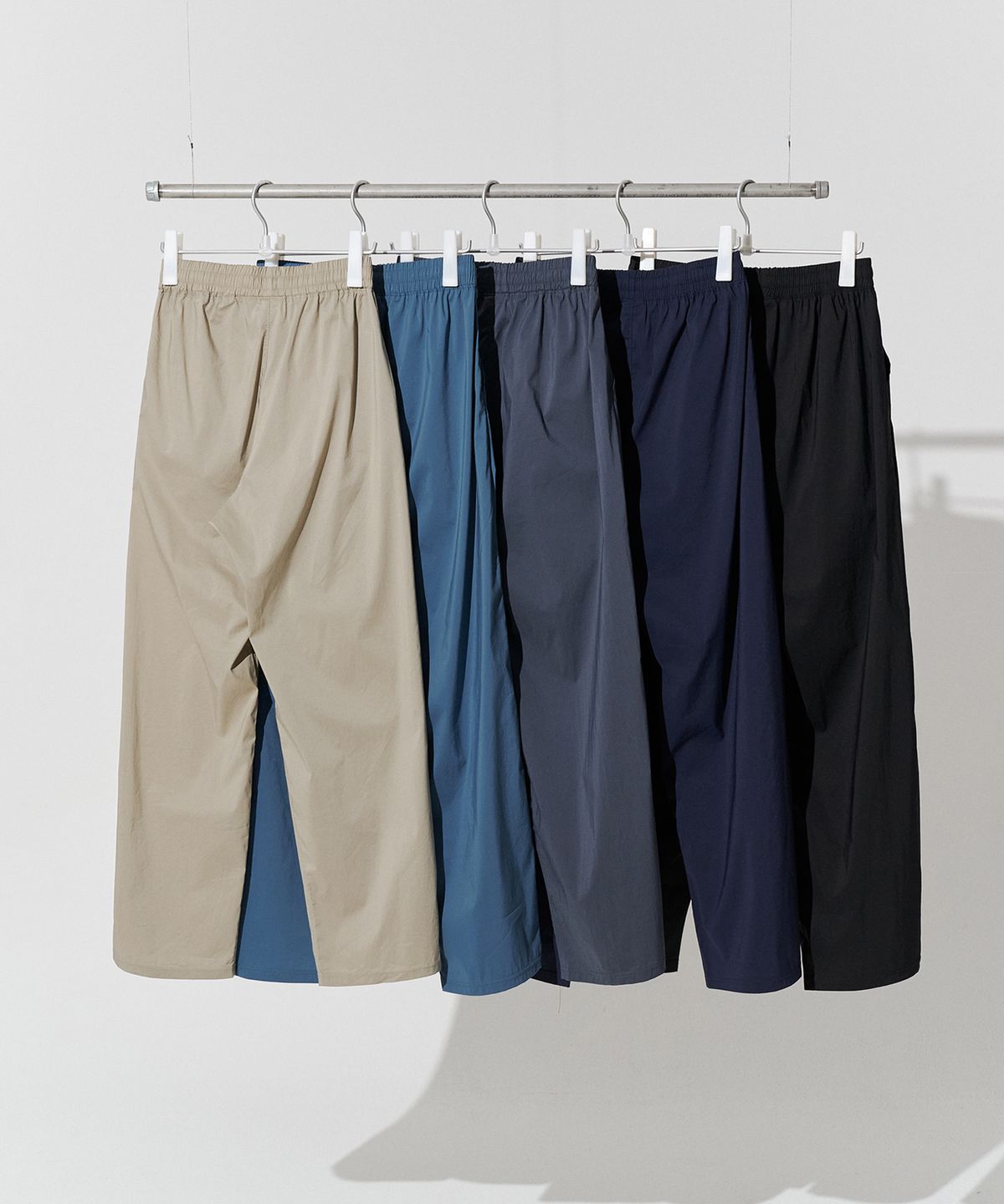 제로(XERO) Tapered Two Tuck Nylon Banding Pants [5 Colors]