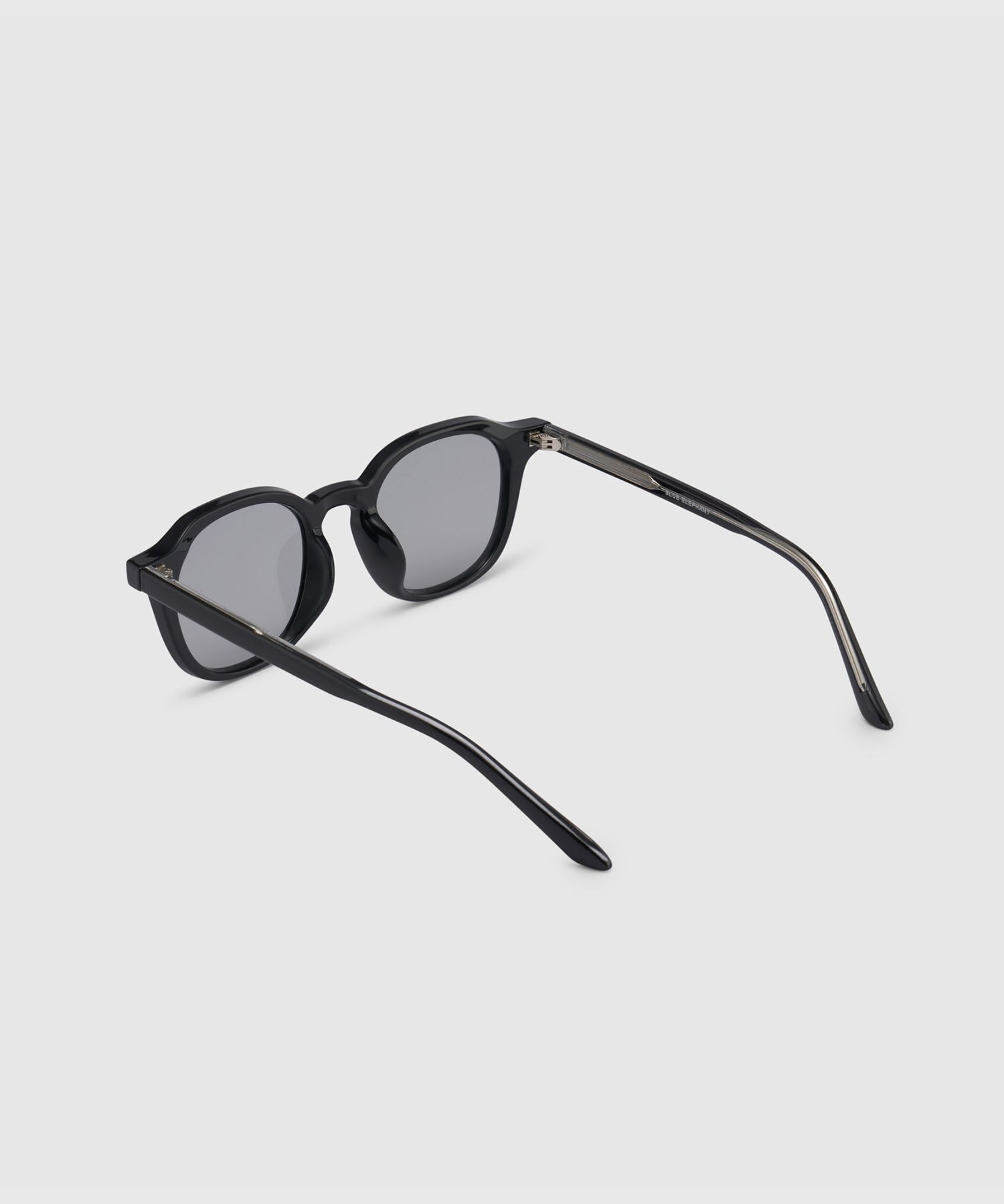 MUSINSA | BLUE ELEPHANT ANDY-S black-grey tint