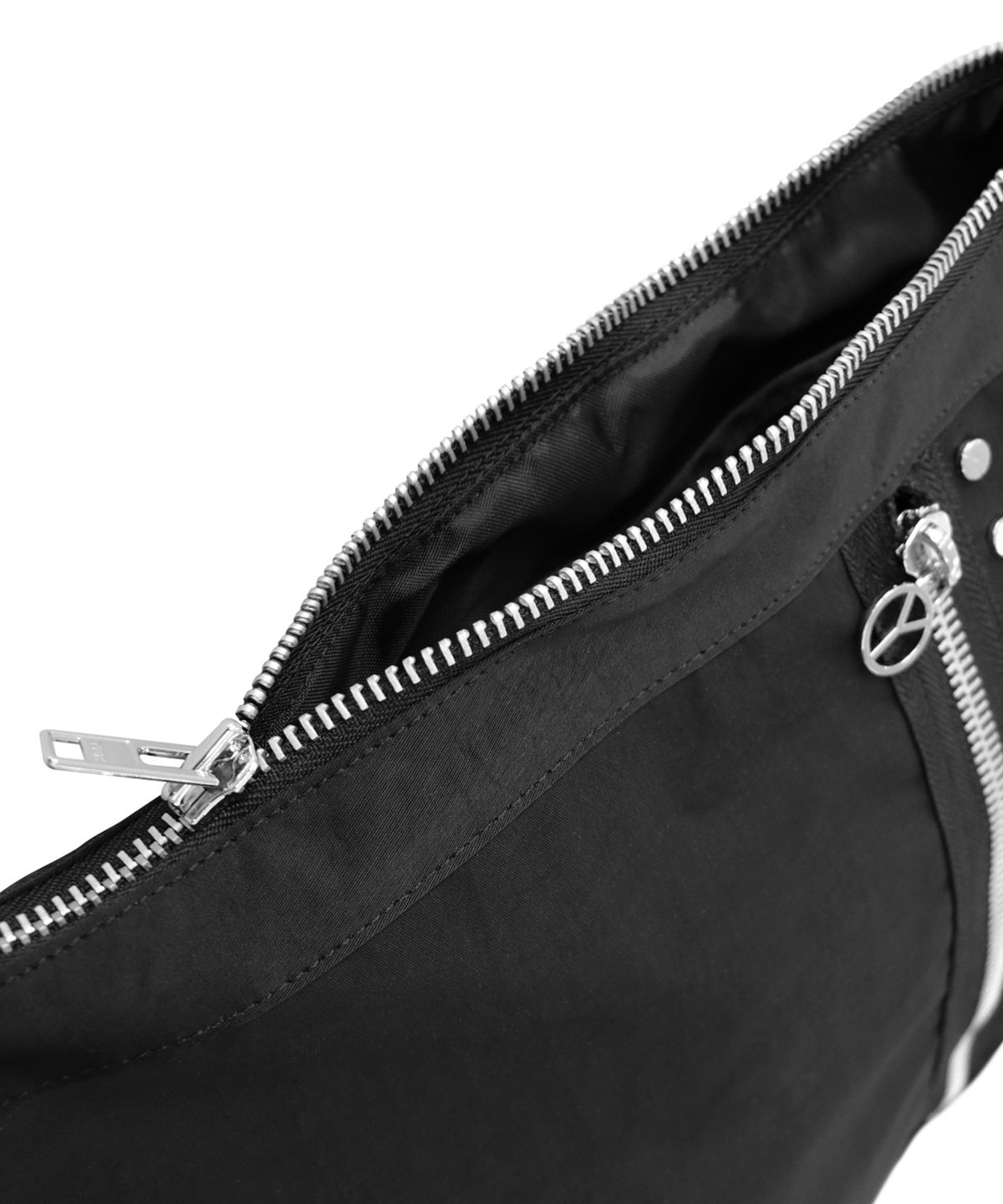 오픈야드(오와이)(OPENYARD(OY)) NYLON ZIPPER MESSANGER BAG-BLACK
