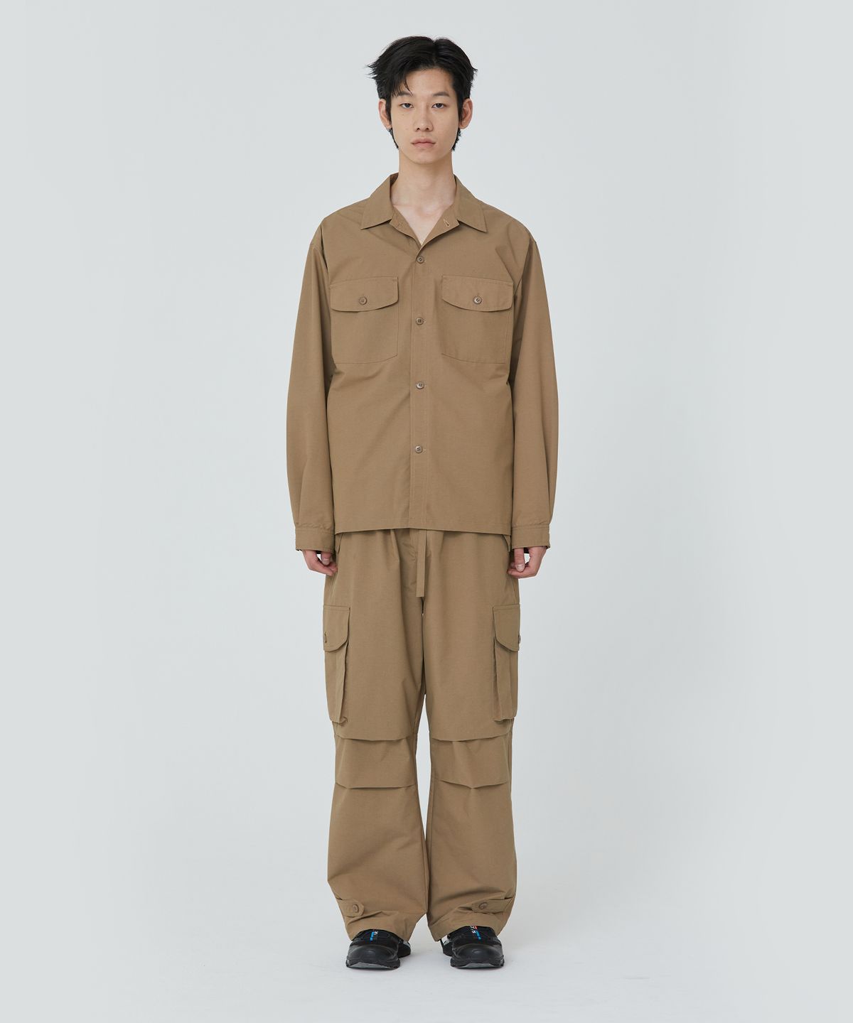 퍼블릭피겨(PUBLICFIGURE) 샴브레이 셔츠 자켓_베이지