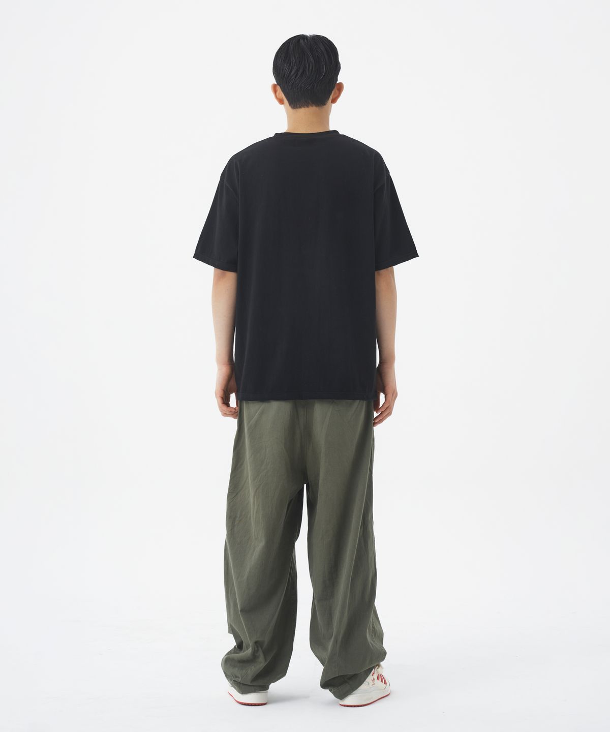리즈리스(LEEDSLESS) leedsless unknown T-shirt 리즈리스 언노운 티셔츠 [black]