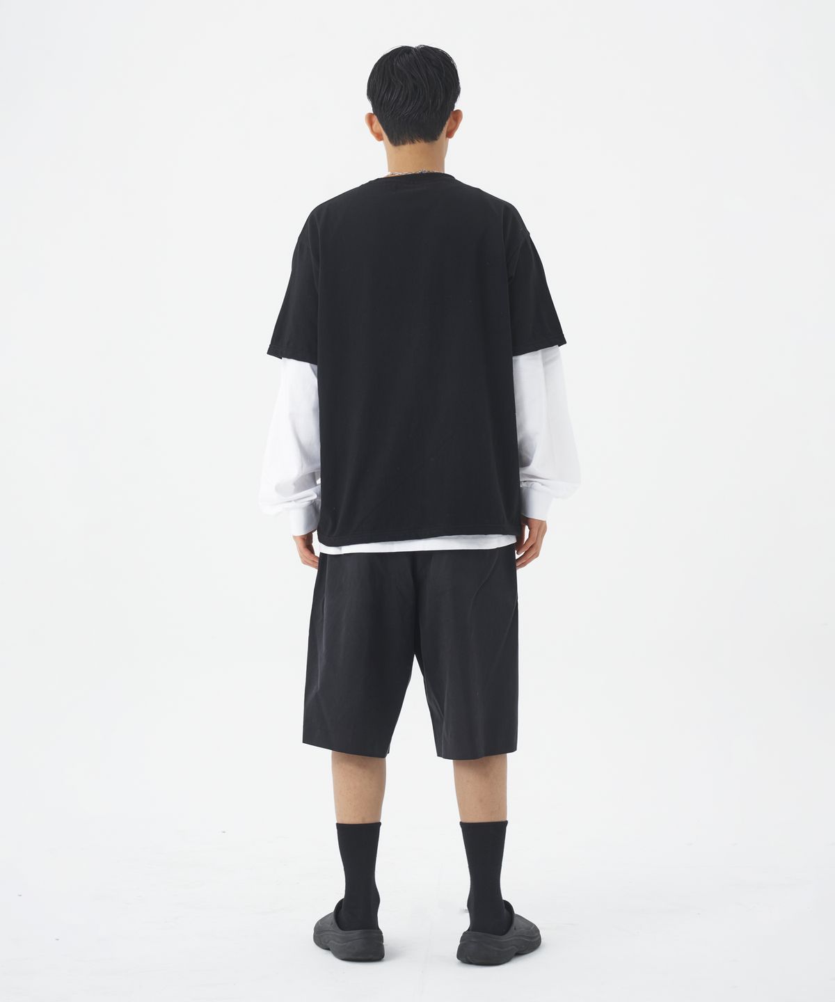 리즈리스(LEEDSLESS) leedsless invasion T-shirt 리즈리스 인베이전 티셔츠 [black]