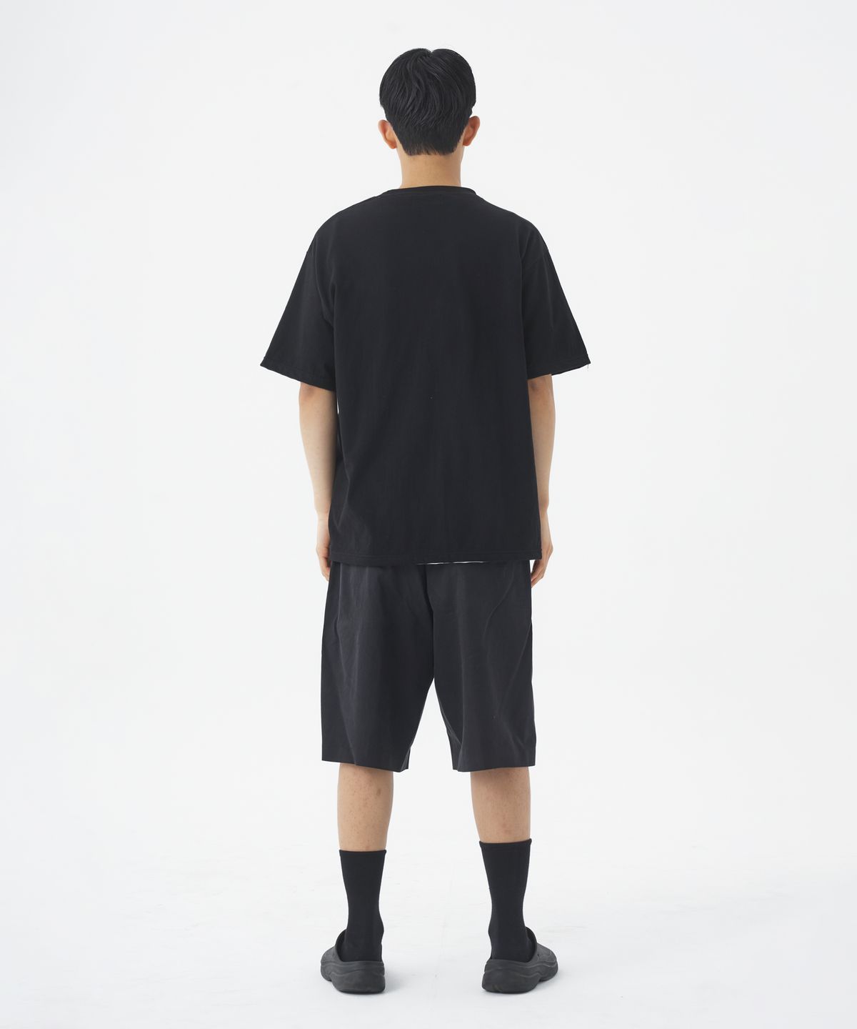 리즈리스(LEEDSLESS) leedsless hyper_ordinary T-shirt 리즈리스 오디너리 티셔츠 [black]