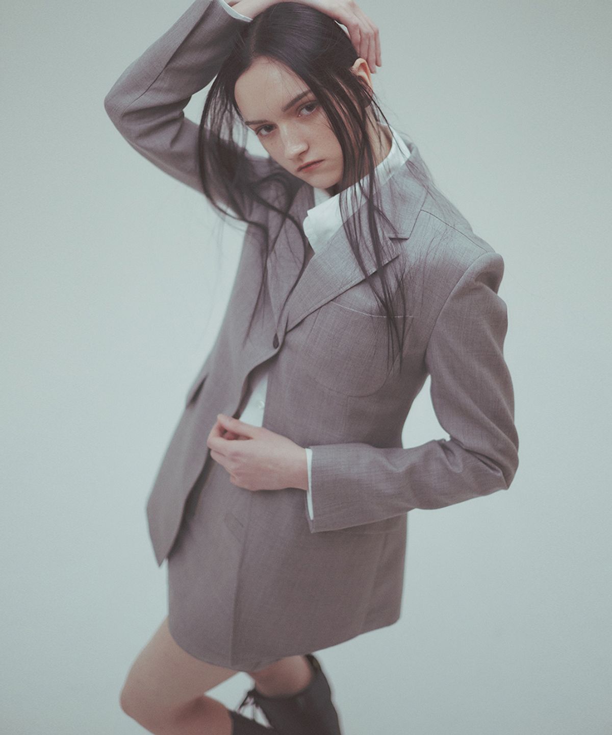 라클레르(RACLEUR) RA 원버튼 테일러드 싱글 자켓[GRAY]