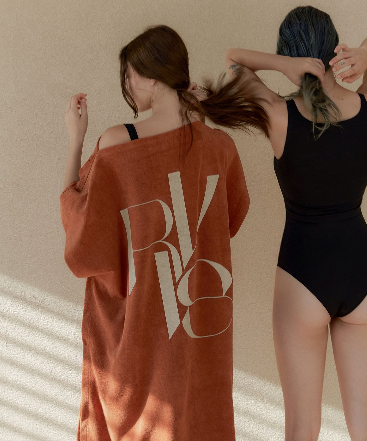 르브아시스(REVOIRSIS) RVIS terry twoway poncho camel