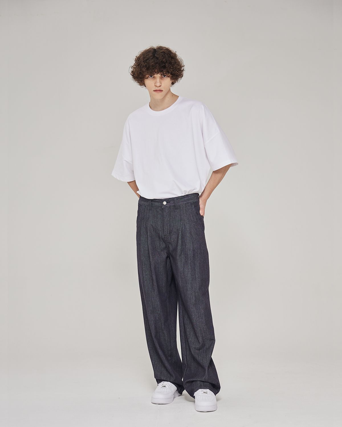 MUSINSA | DEEP SENSE Double Pleat Wide Fit Tapered Denim D302 - Blue