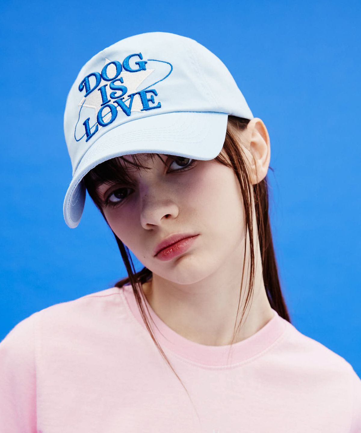 와이케이(WAIKEI) Dog is love 스타 볼캡 스카이블루