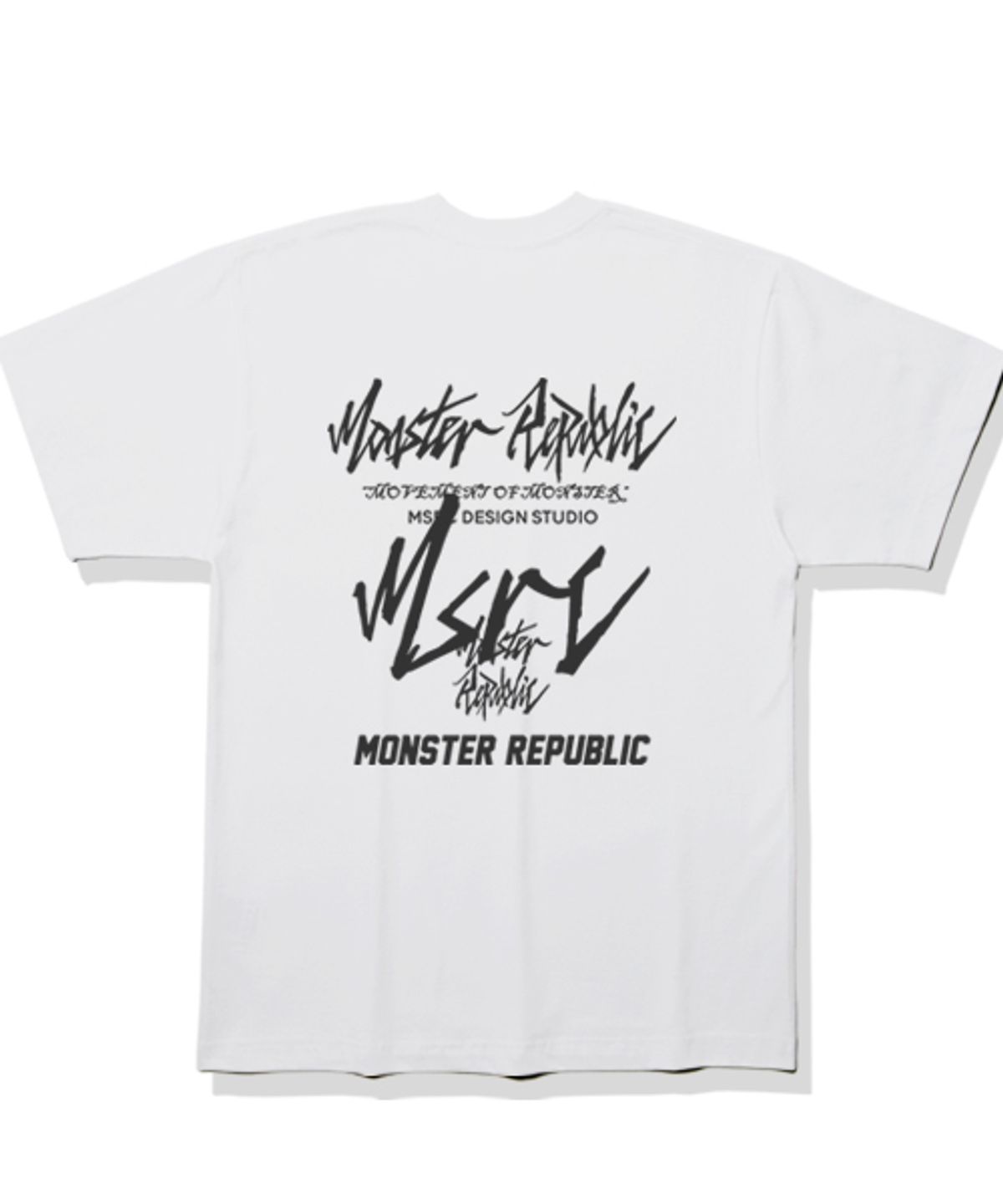 몬스터리퍼블릭(MONSTER REPUBLIC) 무브먼트 블랙 레터링 티셔츠 화이트