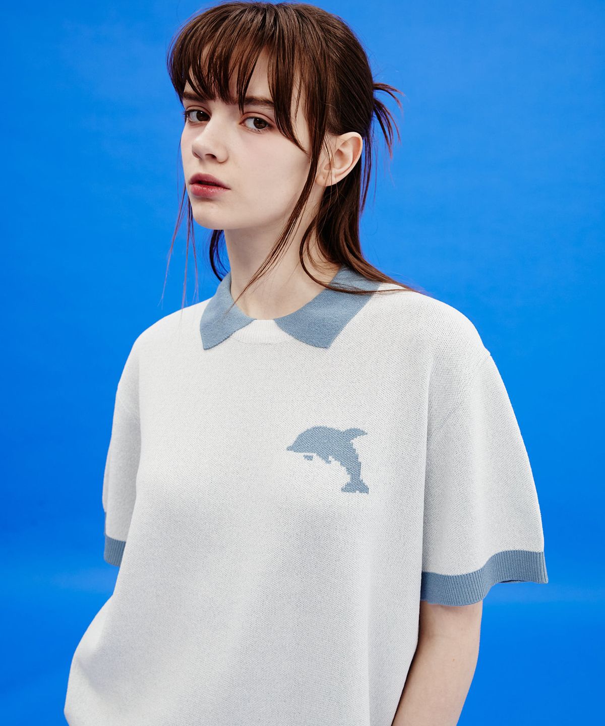 와이케이(WAIKEI) 돌핀 카라 반팔 니트 아이보리