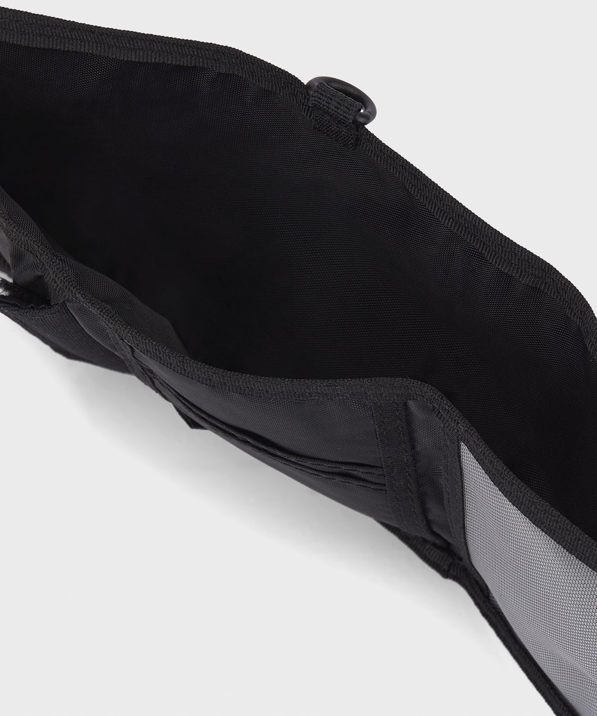 잔스포츠(JANSPORT) 코어 트라이폴드 지갑 BLACK