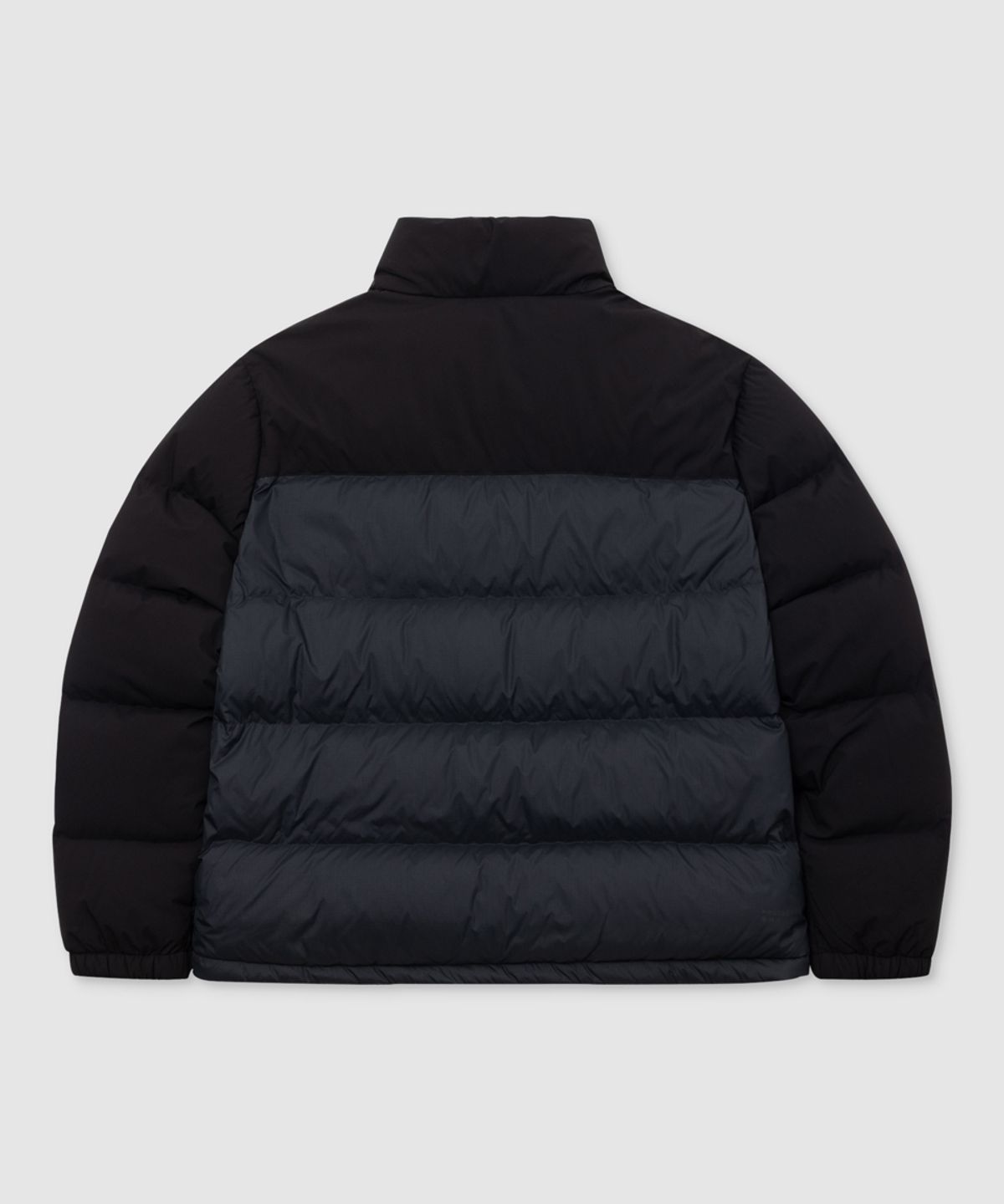 무신사 스탠다드 스포츠(MUSINSA STANDARD SPORTS) 유러피안 덕 에센셜 다운자켓 (2color)