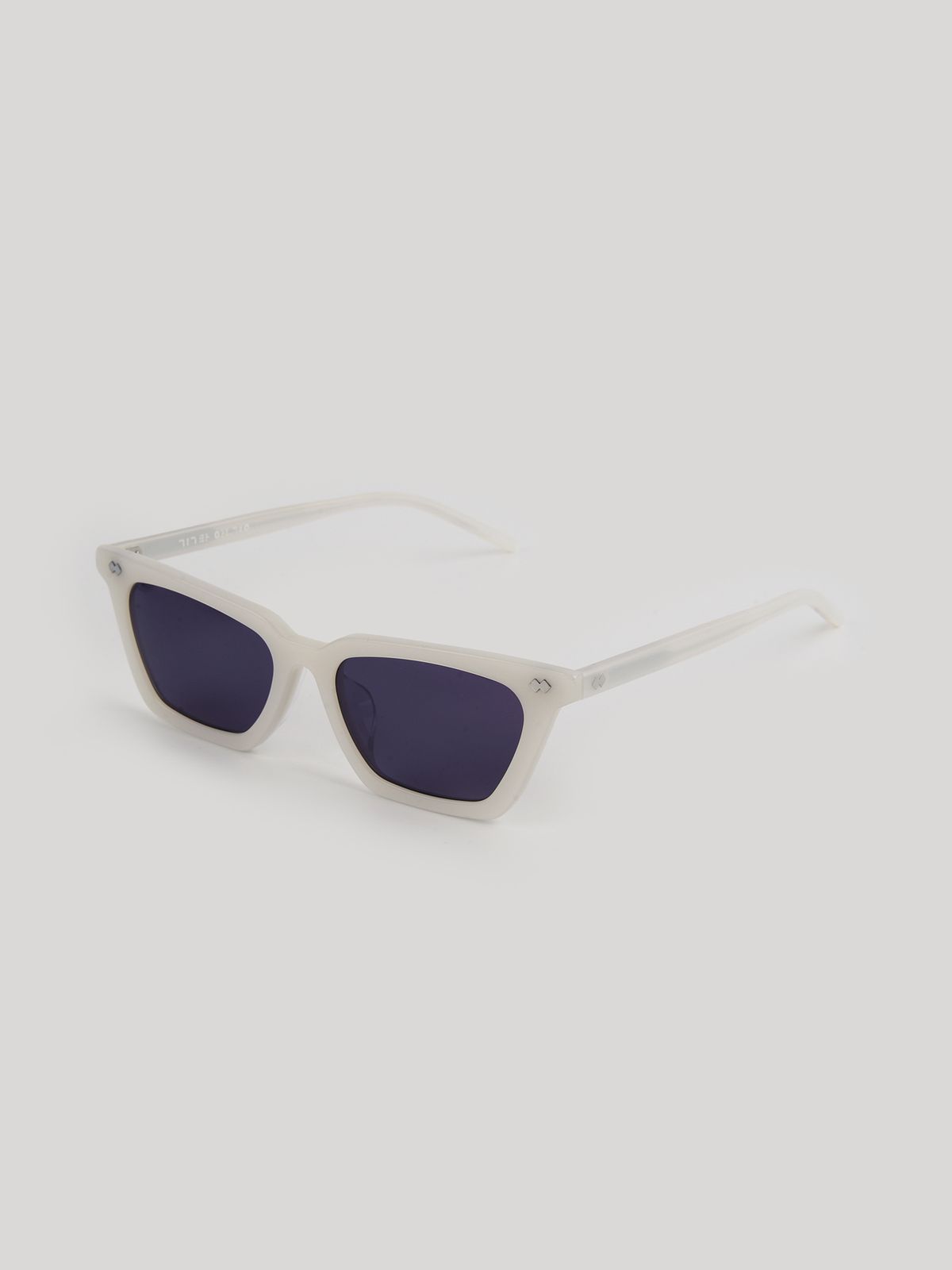 긱타아이웨어(GEEKTAEYEWEAR) HIPI(WT)