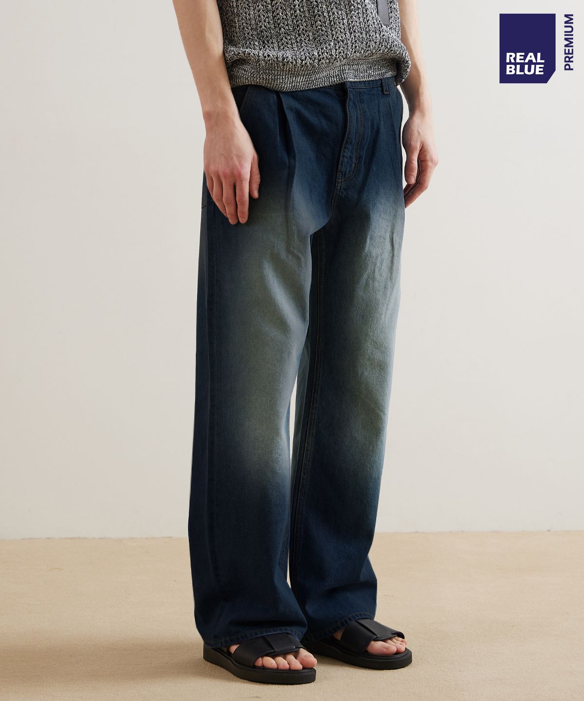 씨네드(CINEDE) [Mare Wide Washed Pintuck Denim - BLUE GRAY]마레 와이드 워싱 핀 턱 데님 - BLUE GRAY