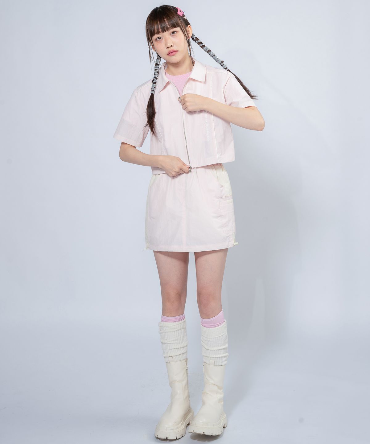 언유주얼 노말(UNUSUALNORMAL) WINDY SYMBOL SKIRT _ PINK