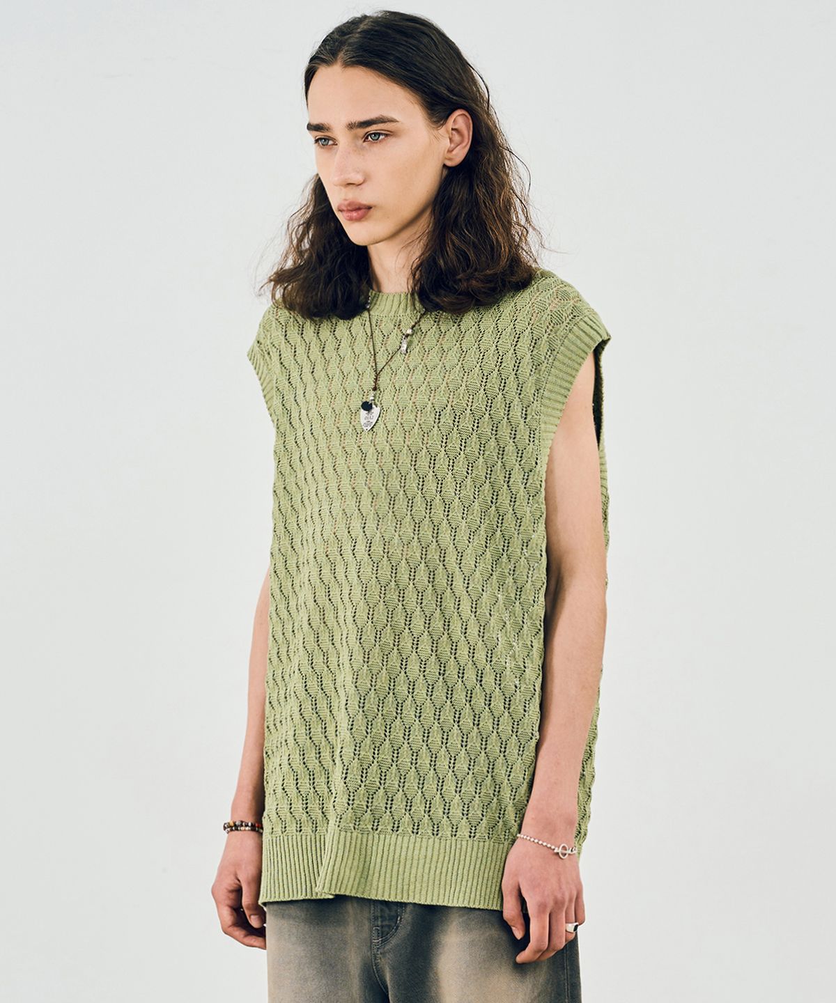 비바스튜디오(VIVASTUDIO) TREE BARK KNIT VEST [LIGHT GREEN]