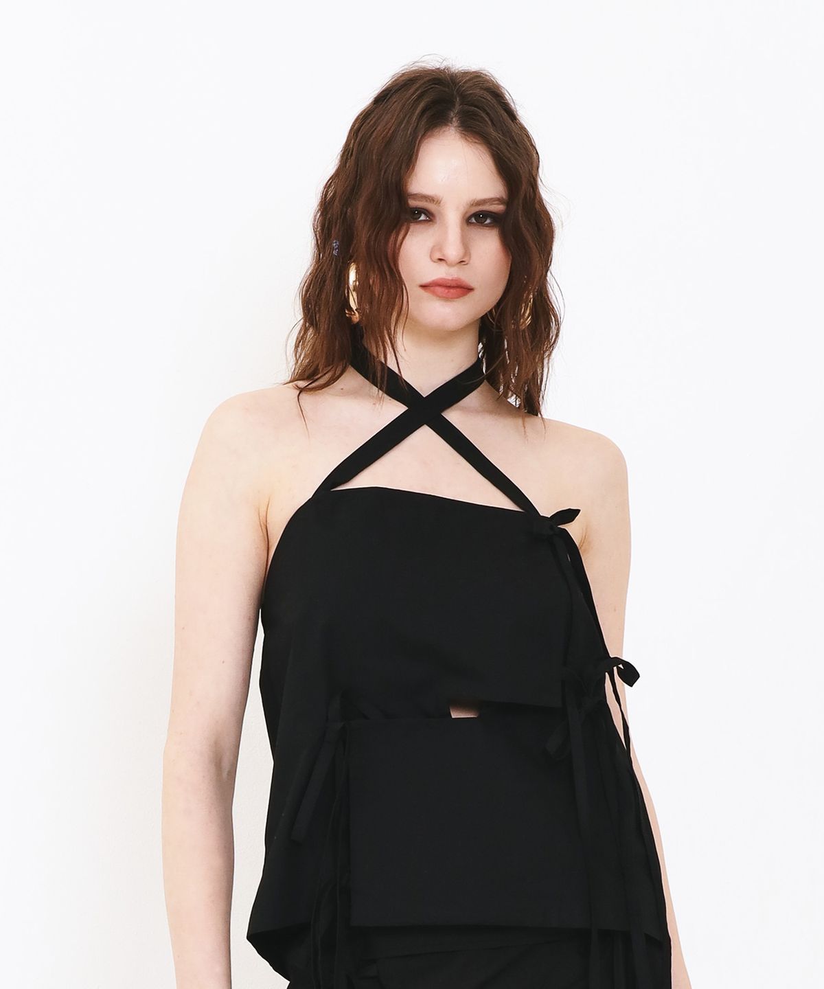 쎄쎄쎄(SETSETSET) SIGNATURE CROSSOVER RIBBON TANK TOP BLACK