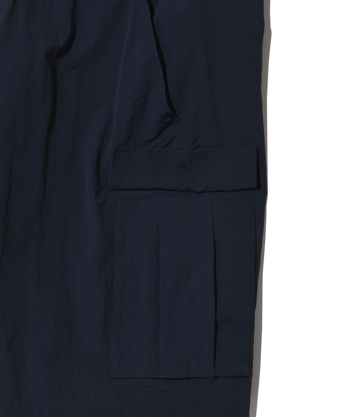 예일(YALE) [ONEMILE WEAR] 나일론 릴렉스 핏 카고 쇼츠 네이비