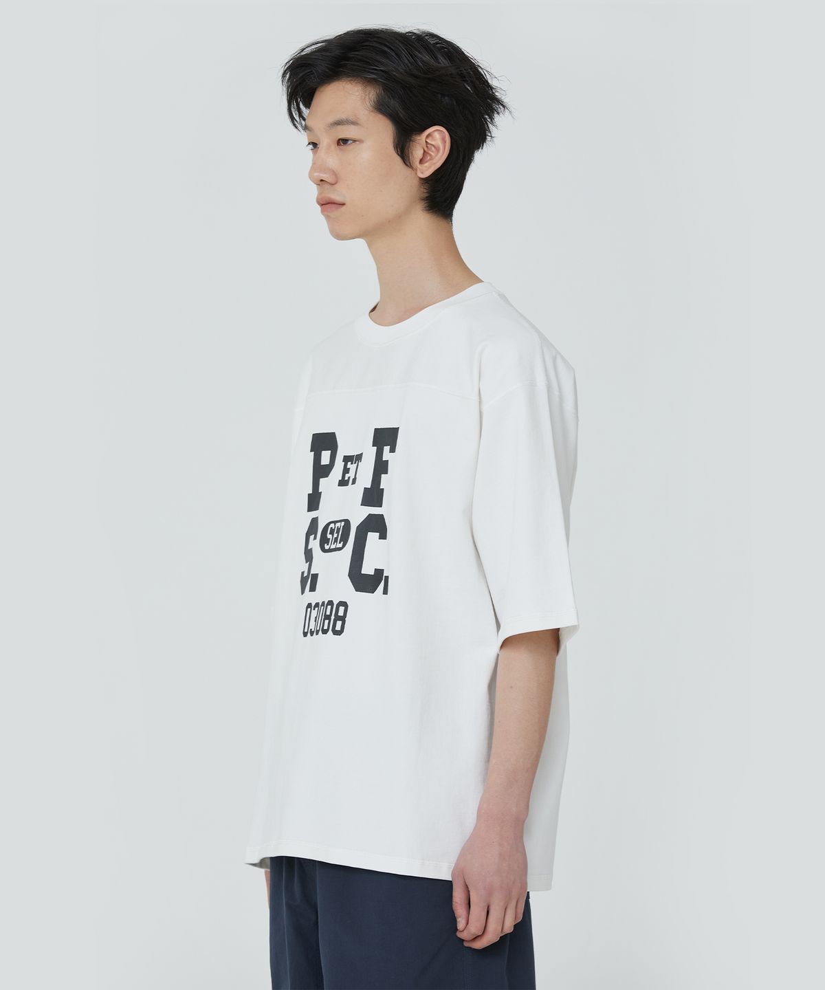 퍼블릭피겨(PUBLICFIGURE) PFSC 풋볼 티셔츠_아이보리