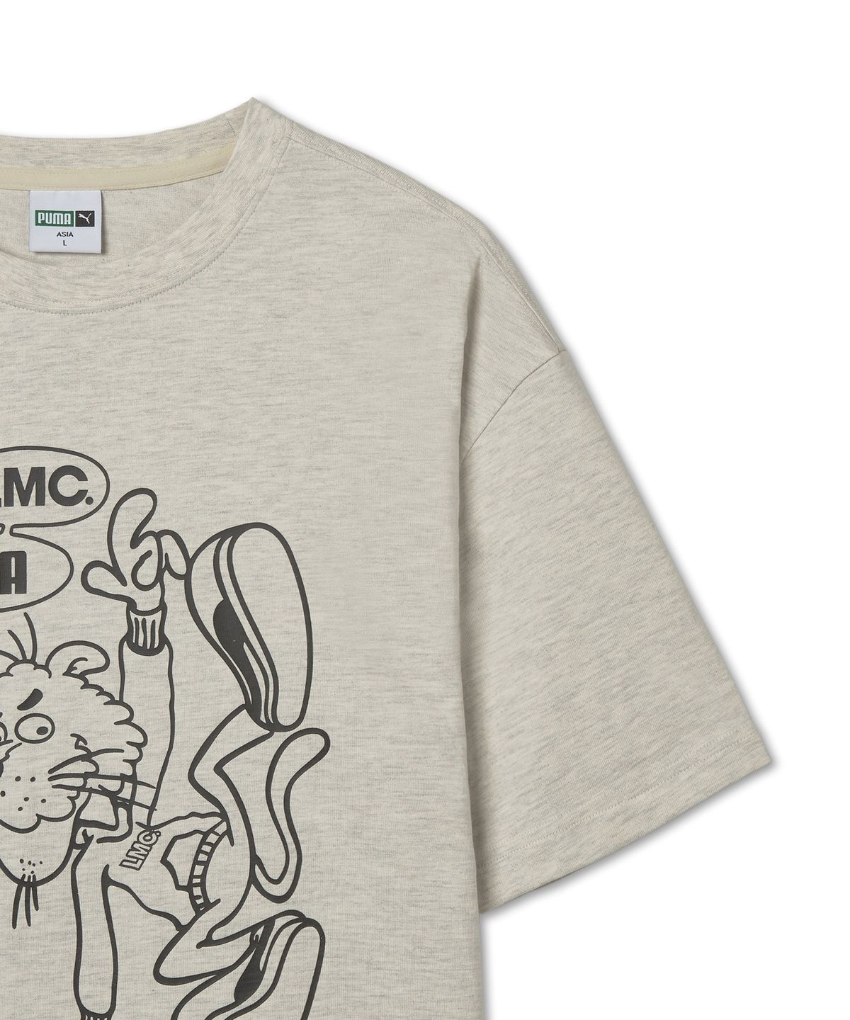 푸마(PUMA) 푸마ⅩLMC 그래픽 반소매 티셔츠 - 라이트 베이지 / 940067-02