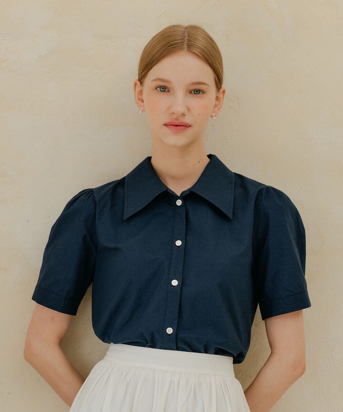 엽페(YUPPE) COTTON SHIRRING SHIRT_NAVY
